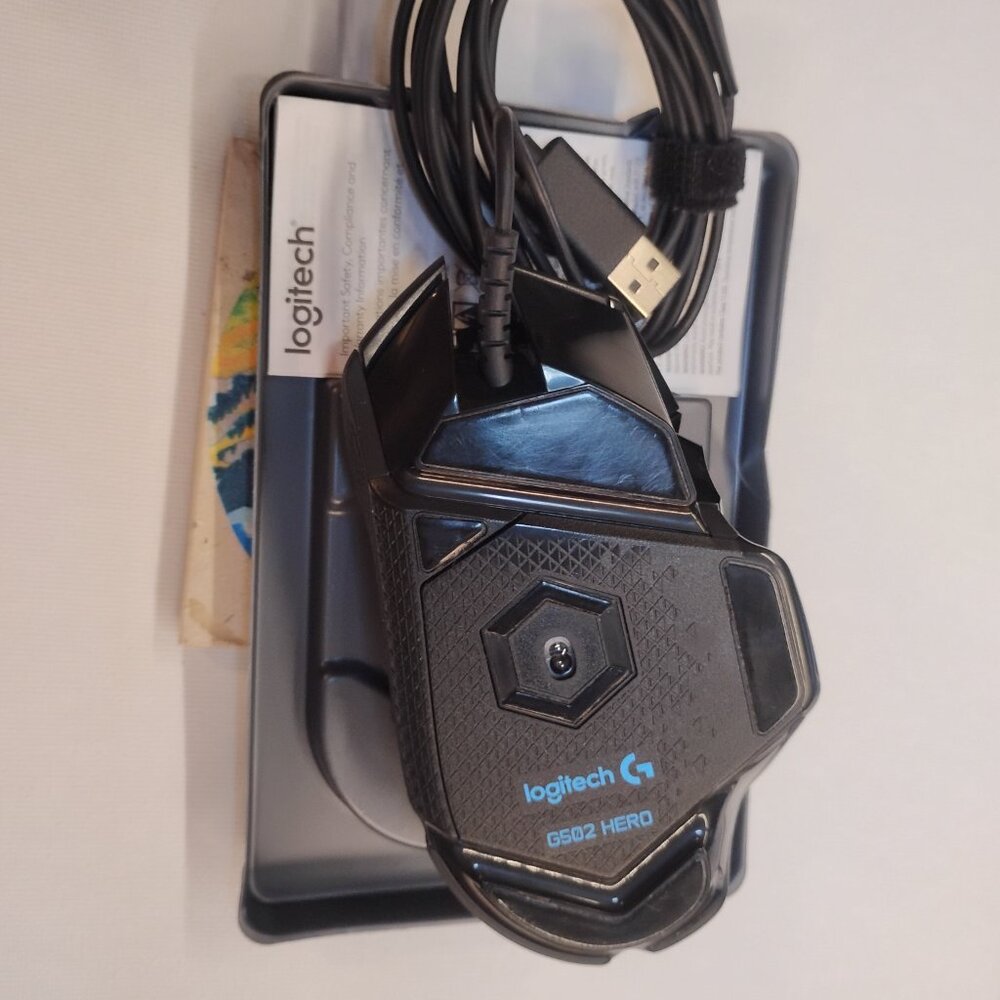 Logitech - G502 HERO Wired Optical Gaming Mouse with RGB Lighting - Black - Picture 5 of 8